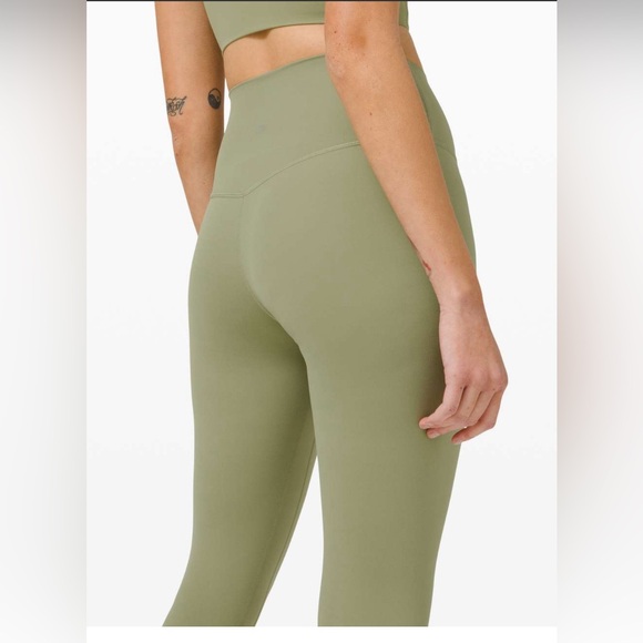 Lululemon Align - size 6 - Picture 8 of 8